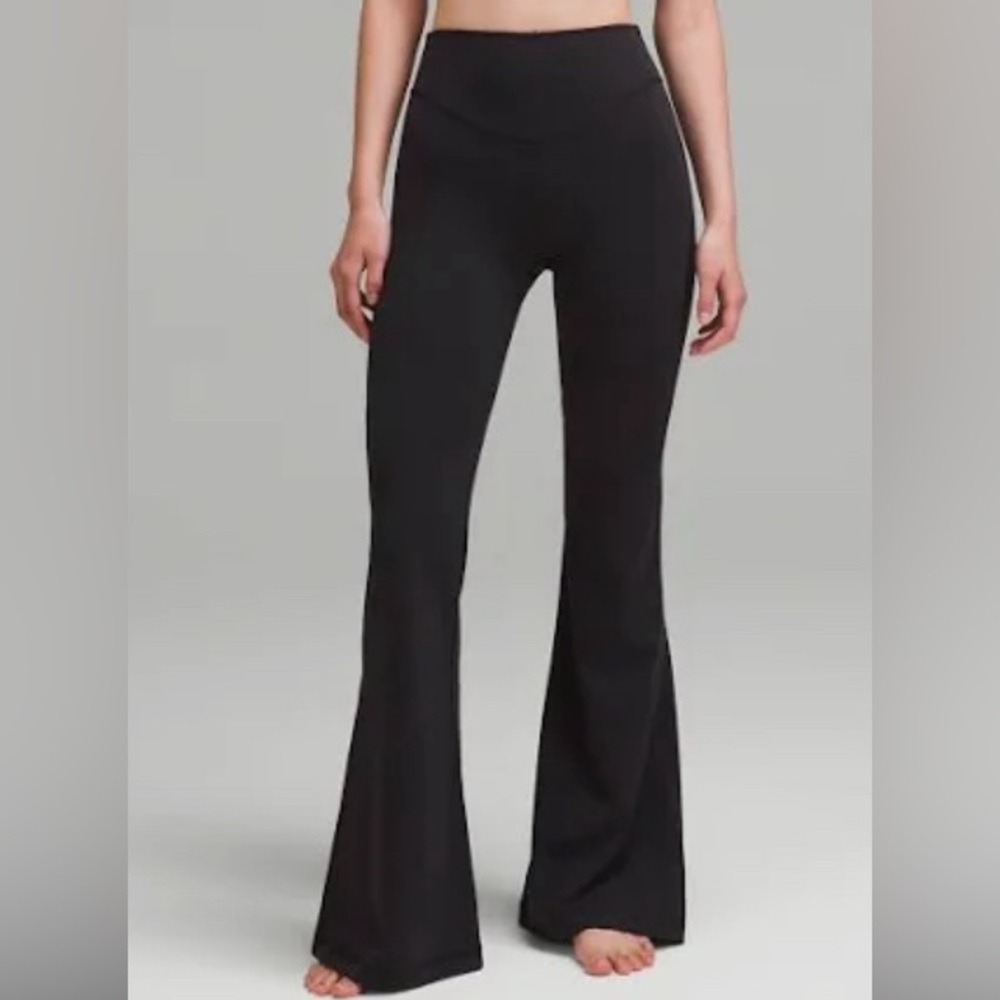 Lululemon Athletica Lulu Black Size 12 Yoga Exercise Fitness Activewear Pants